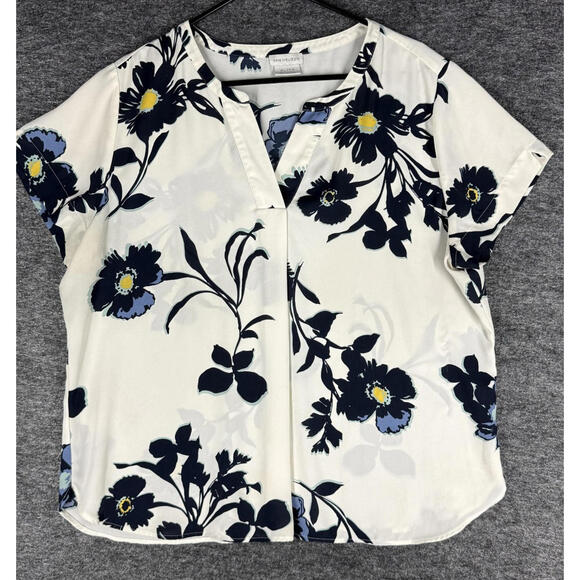 Van Heusen Tops - Van Heusen Blouse Women XL White Floral V-Neck Short Sleeve Pullover Casual